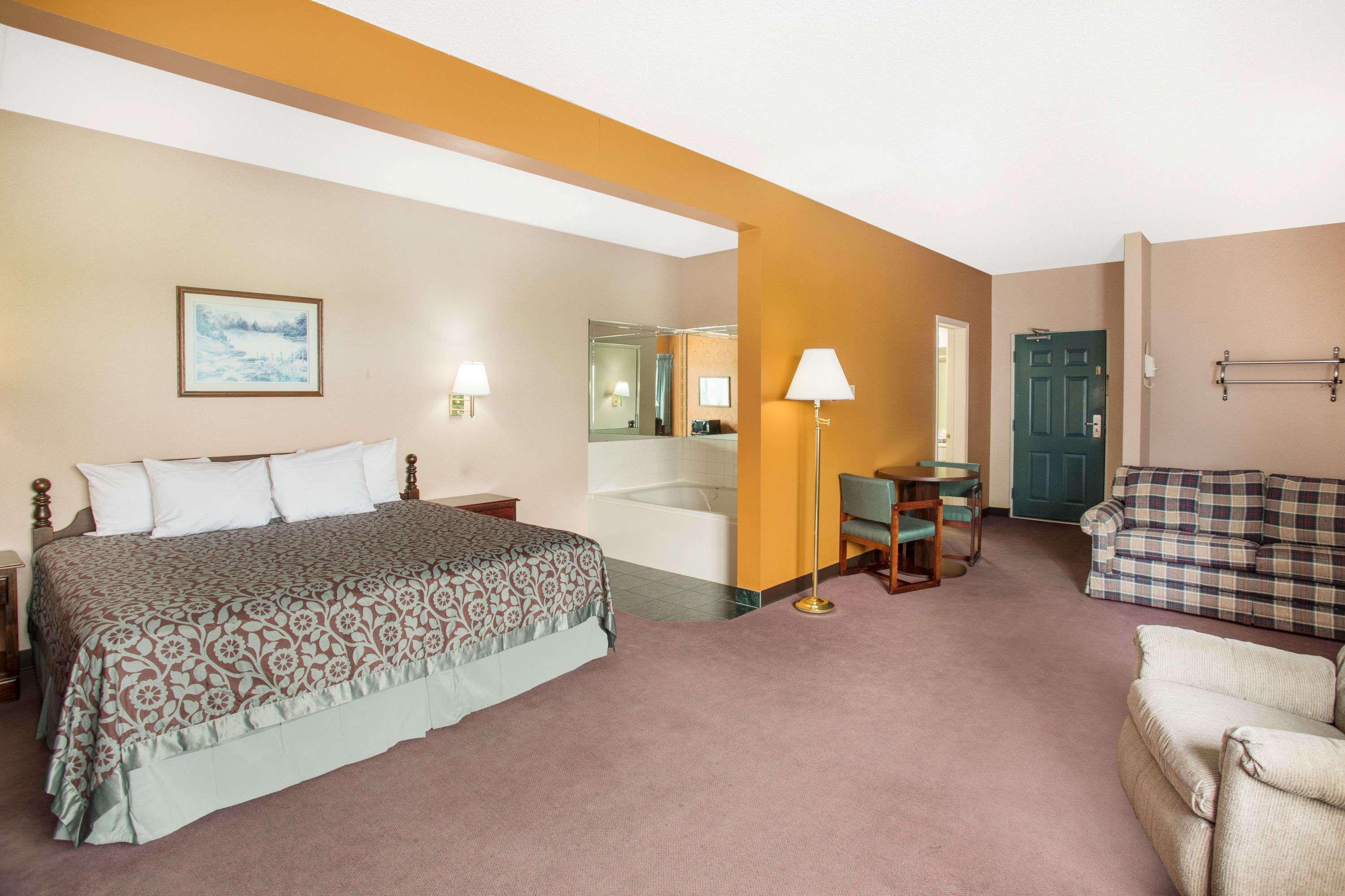 Days Inn By Wyndham Harrison Exteriör bild